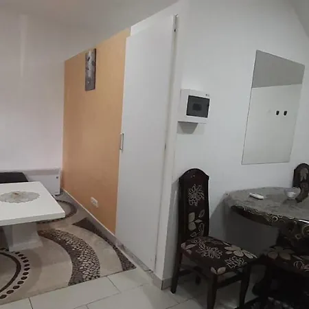 Cole Apartament